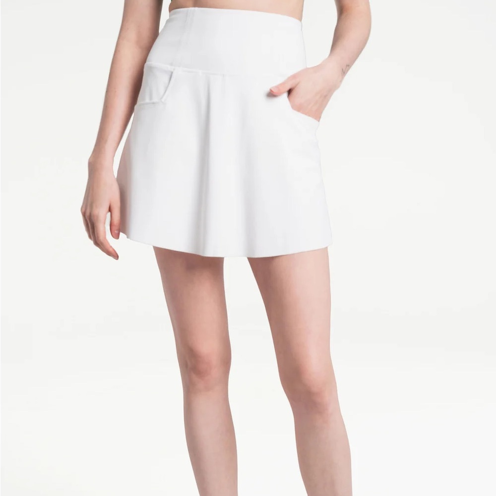 lolë skirts